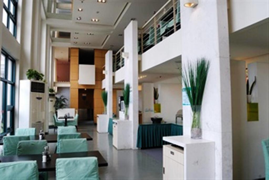 Jinjiang Inn - Shanghai Everbright Convention & Exhibition Center Esterno foto