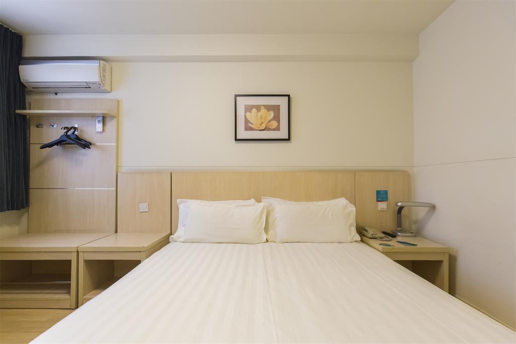 Jinjiang Inn - Shanghai Everbright Convention & Exhibition Center Esterno foto