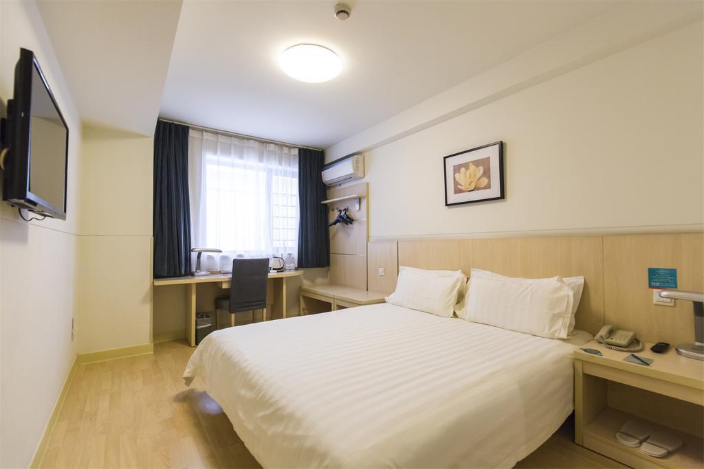 Jinjiang Inn - Shanghai Everbright Convention & Exhibition Center Esterno foto